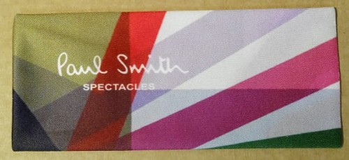 Ściereczka z mikrofazy do czyszczenia okularów.