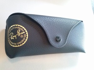 Etui Ray-Ban do okularów przeciwsłonecznych (czarne)