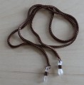 Klasyczny łańcuszek do okularów. Kolor: Brązowy. Okularnik.com